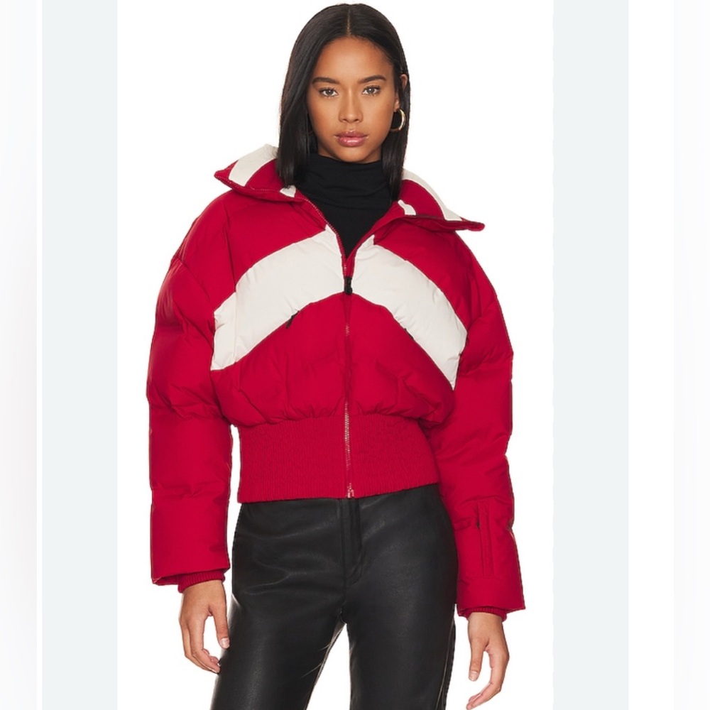 NWT PERFECT MOMENT Juniper Duvet Jacket in Red